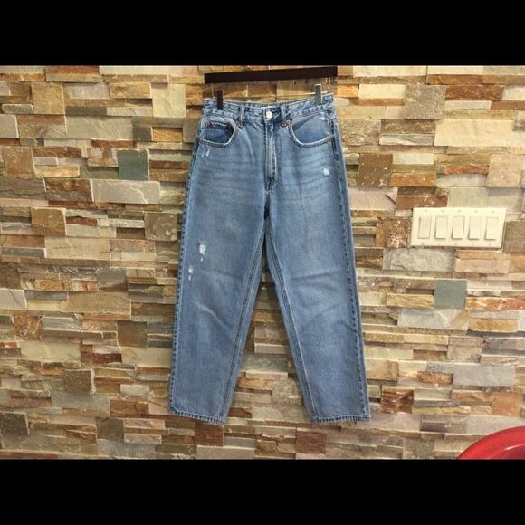 STRADIVARIUS Loose Boyfriend Jeans  - Picture 1 of 5